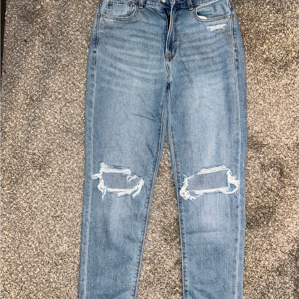 American Eagle Light Blue Distressed Mom Jeans - hardly worn